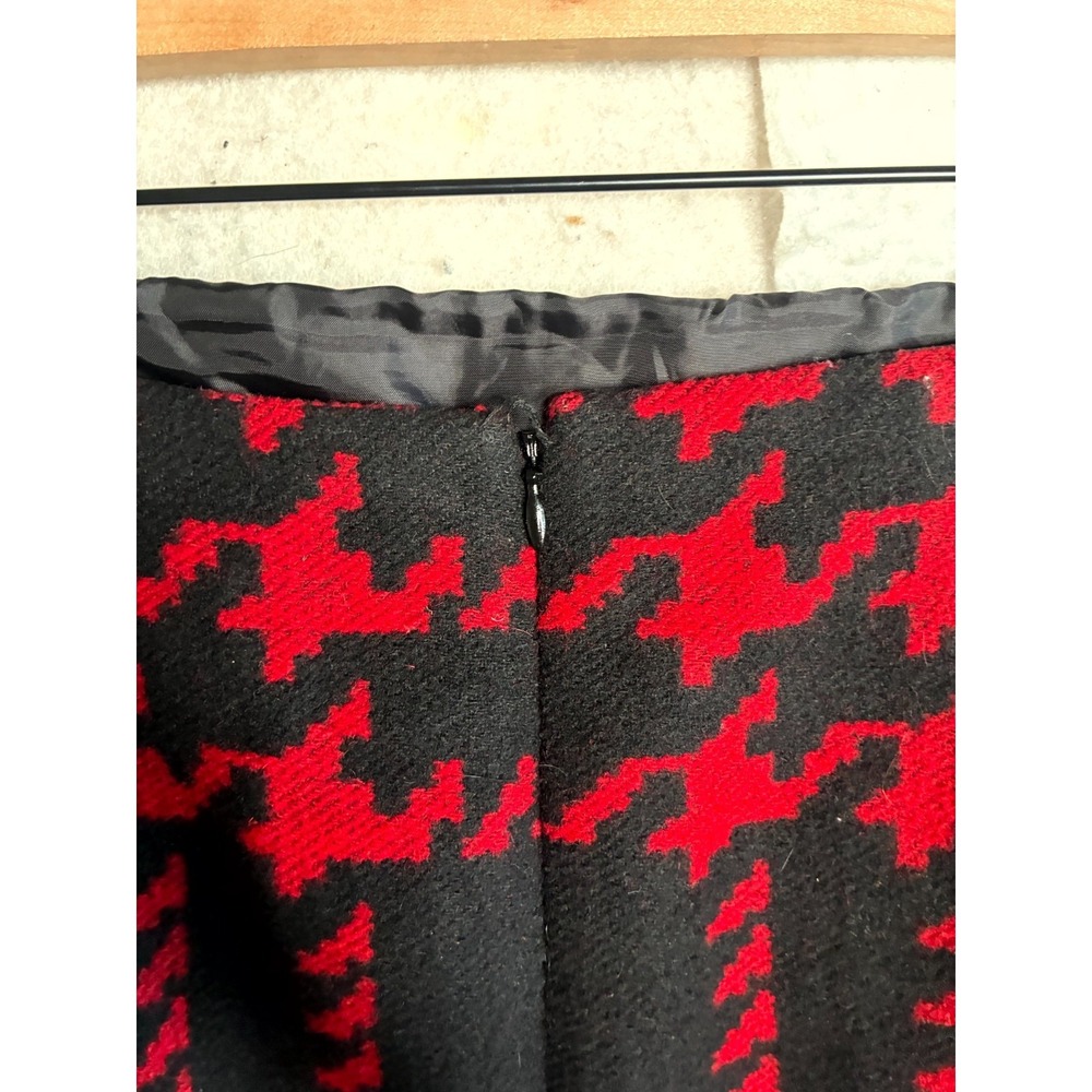 Talbots Straight & Pencil Skirt Women's 10 Black Red Lined Houndstooth Back Zip - Picture 7 of 11